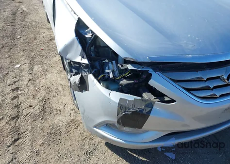 2013 Hyundai Sonata Se z USA, uszkodzony, nr VIN 5NPEC4AC6DH784612